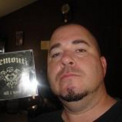 Profile Picture of Christopher Collette (@criffer73) on Twitter