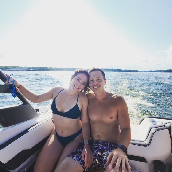 Profile Picture of Gabrielle Marolf (@ditzygirl91) on Poshmark