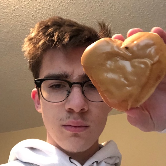 Profile Picture of Grant Enslinger (@grantenslinger) on Poshmark