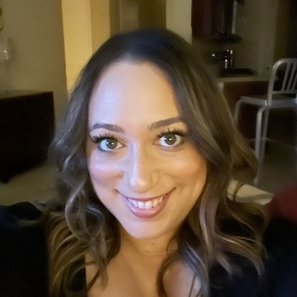 Profile Picture of Tiffany Butler (@tiffanybutle357) on Poshmark