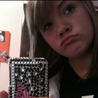 Profile Picture of Heather Leet (@HeatherLeet14) on Twitter