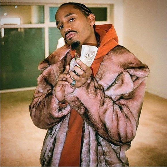 Profile Picture of J Laboy (@jlr9178) on Poshmark