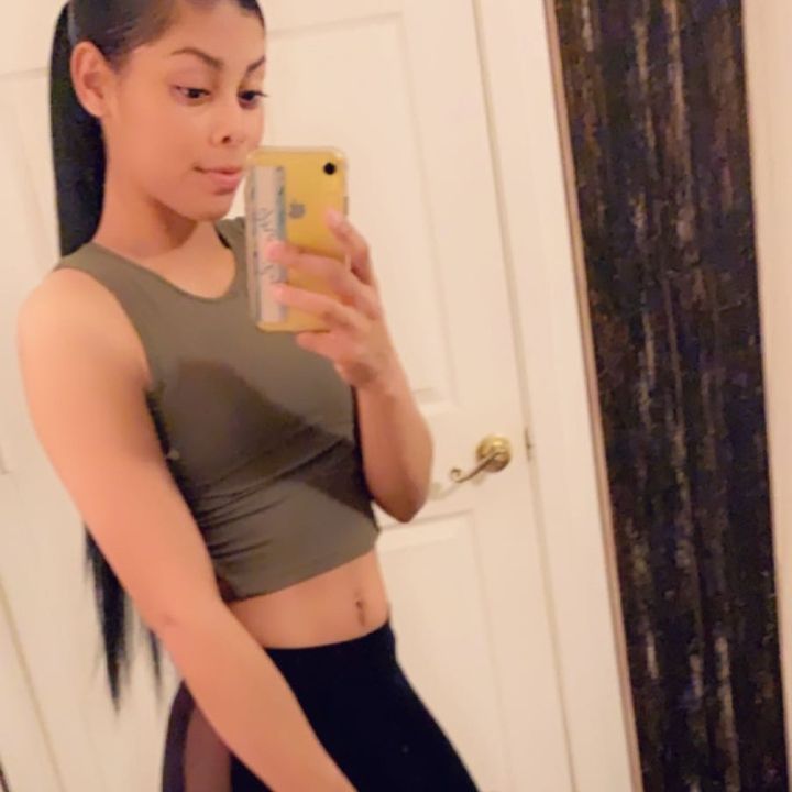 Profile Picture of Mariilyn 📚 (@mariilynb) on Tiktok