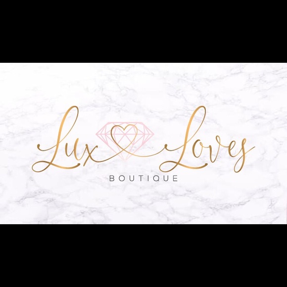 Profile Picture of Ruby Cavazos (@luxandloves) on Poshmark