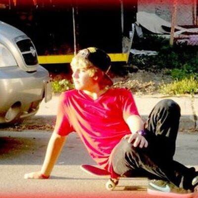 Profile Picture of Julian Oliver (@julianoliver3) on Twitter