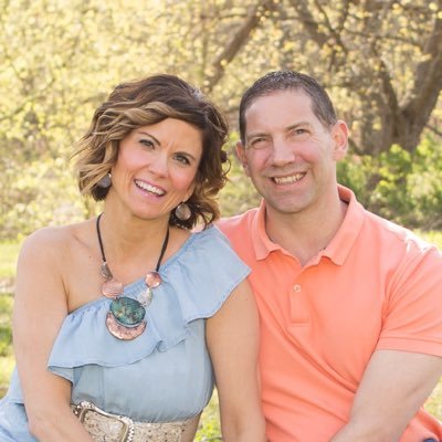 Profile Picture of Bobbie Whitacre (@bobbieOTOV) on Twitter