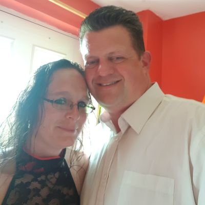 Profile Picture of Simon Lake (@LogDog69) on Twitter