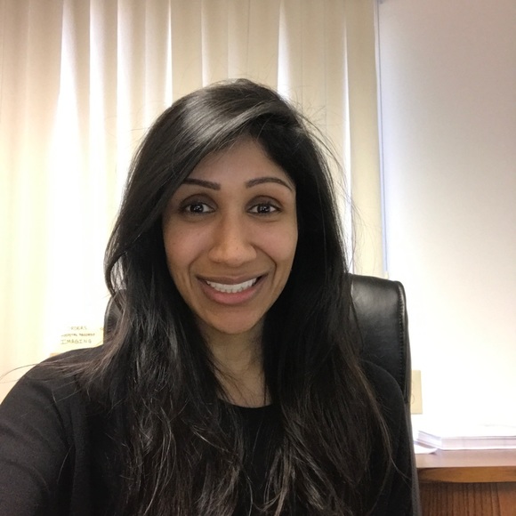 Profile Picture of Sumita Jain (@sjain9) on Poshmark