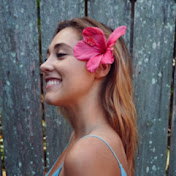 Profile Picture of Caitlin Conner (@bubblyellow5) on Youtube