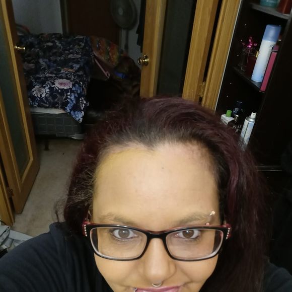 Profile Picture of Alice Deronde (@alicederonde) on Poshmark