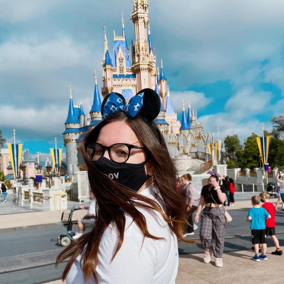 Profile Picture of Sami Volkers (@samivolkers) on Poshmark