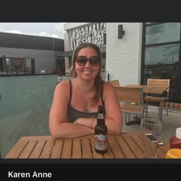 Profile Picture of Alana Ibbitson (@alanaibbitson) on Poshmark