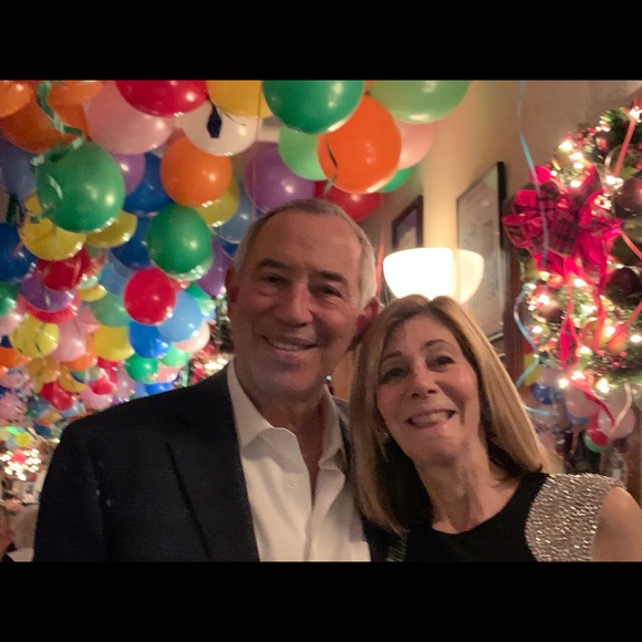 Profile Picture of Gigi Winnick (@gigiwinnick) on Poshmark