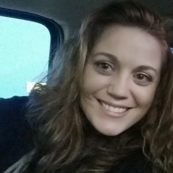 Profile Picture of Christine Brockman (@christinebrock) on Poshmark