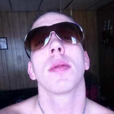 Profile Picture of Gary Maintaining (@Blow2maxie) on Twitter
