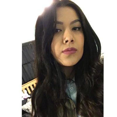 Profile Picture of Ana Mejia 🌺 (@AnaMjaay) on Twitter