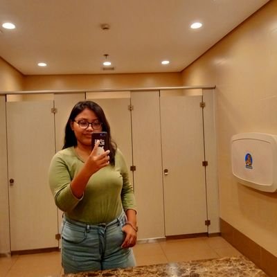 Profile Picture of Ysa On The Net  ✨ (@Isabel_Guab) on Twitter