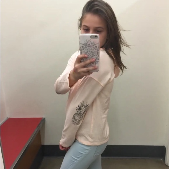 Profile Picture of Emily Garretson (@emilygarretson) on Poshmark