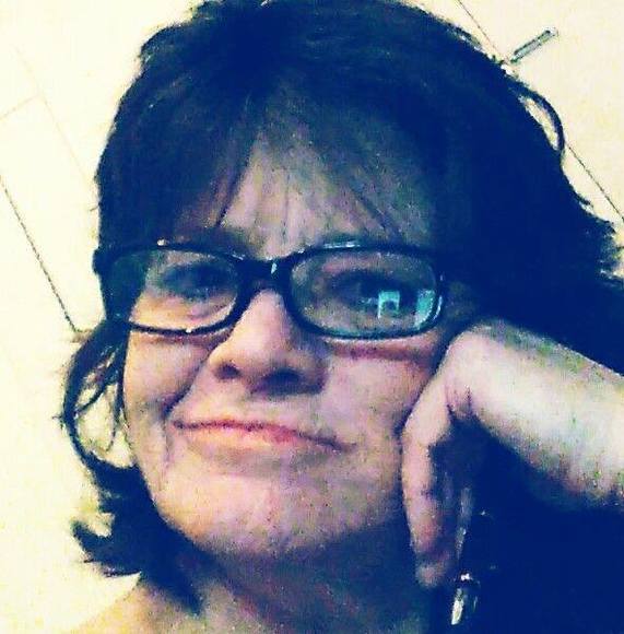 Profile Picture of Lori Bramucci (@angie52smmb) on Poshmark