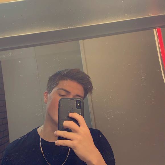 Profile Picture of Jonathan Sandoval (@jonathansand727) on Poshmark