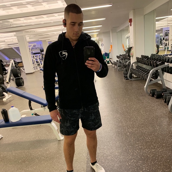 Profile Picture of Keith Cronin (@keithcronin) on Poshmark