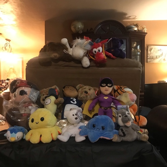 Profile Picture of James Odonnell (@bubslovesthings) on Poshmark