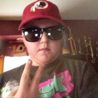 Profile Picture of Dustin (@KnollDustin) on Twitter