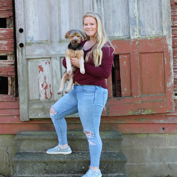 Profile Picture of Crystal Killough (@crystalkillough) on Poshmark