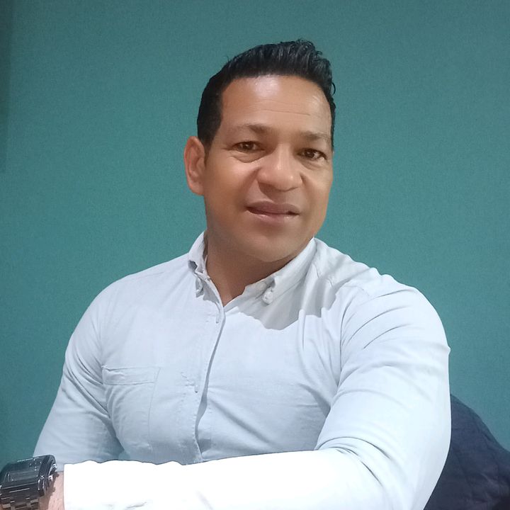 Profile Picture of Robert Mier (@robertmier0) on Tiktok