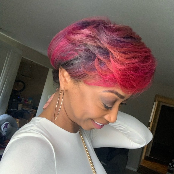 Profile Picture of Carissa Cheadle (@carissacheadle) on Poshmark
