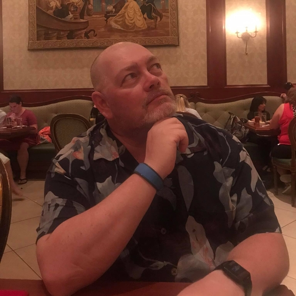 Profile Picture of Gregg Knapp (@greggoryk) on Poshmark
