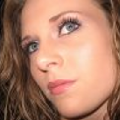 Profile Picture of Amber Hamlin (@@hamlinamber) on Twitter