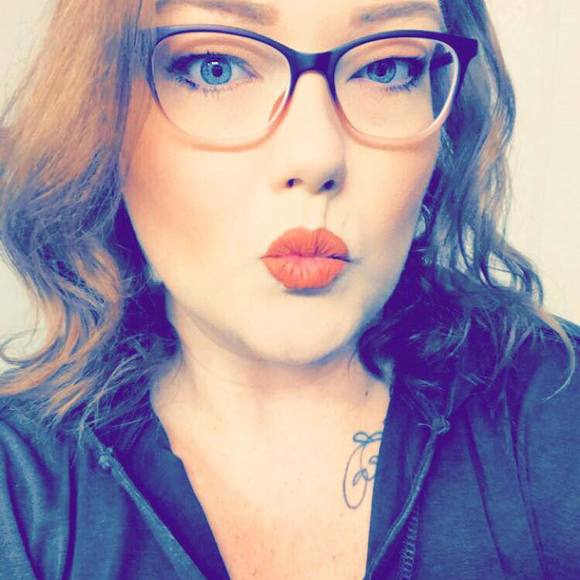 Profile Picture of Amy Boelling (@aboelling) on Poshmark