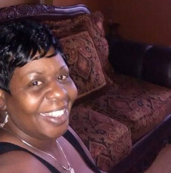 Profile Picture of Robin Quinn (@1960antoine) on Poshmark