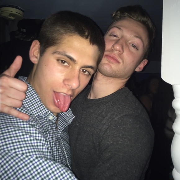 Profile Picture of Jason Aktas (@jaktas) on Poshmark