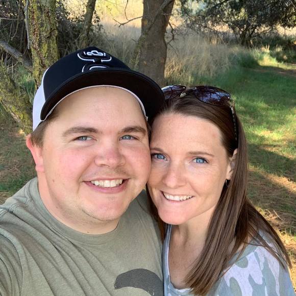 Profile Picture of April Link (@link181) on Poshmark