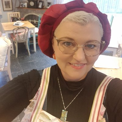 Profile Picture of Maria Sharkey (@MariaSharkey8) on Twitter