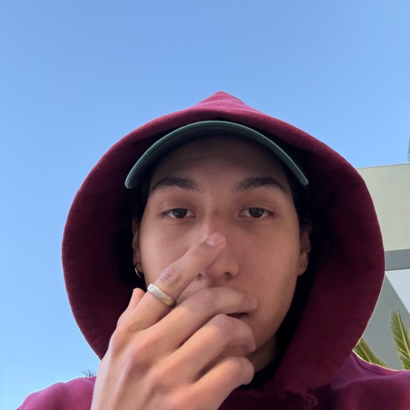 Profile Picture of Fabrizio Ayala (@fabreeze17) on Poshmark