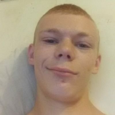 Profile Picture of иαтє ∂αу (@NathanielDay11) on Twitter