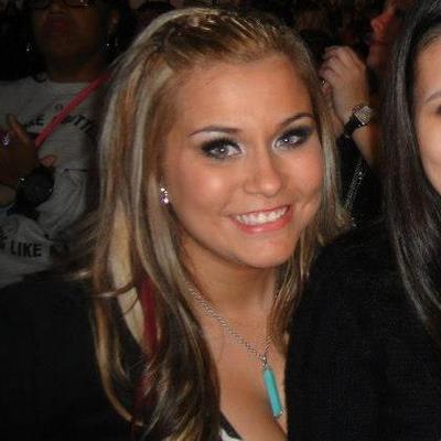 Profile Picture of Amanda Picard (@@MsPicard) on Twitter