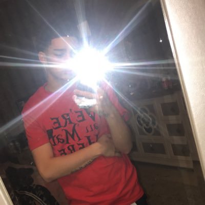 Profile Picture of Derek Rivera (@Derekrivera19) on Twitter