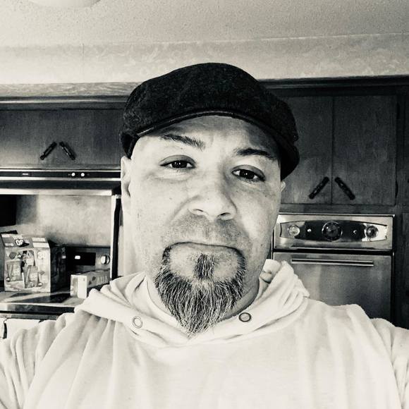 Profile Picture of Bobby Machado (@bobbymac1300) on Poshmark