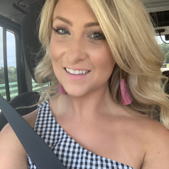 Profile Picture of Erica Bobenchik (@ebobbie) on Poshmark