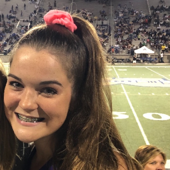 Profile Picture of Ruby Pittman (@ruby_pittman) on Poshmark