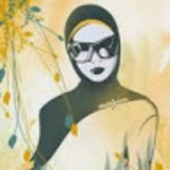 Profile Picture of Aalia Tashfeen (@atashfeen4) on Poshmark