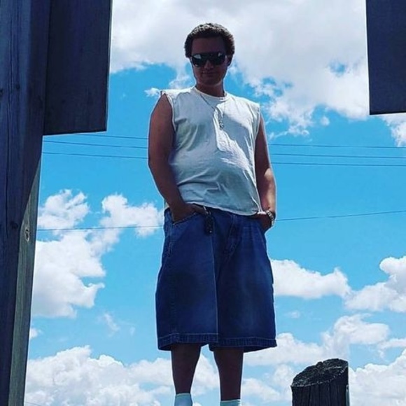 Profile Picture of Robert Anzellotti (@ranzellotti) on Poshmark