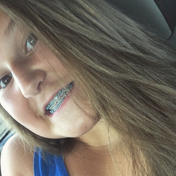 Profile Picture of Kenzie Vilade (@kenzievilade) on Poshmark