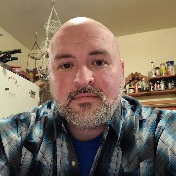 Profile Picture of Patrick Thrift (@patrickthrift) on Poshmark