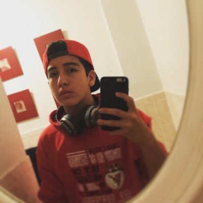 Profile Picture of Derek Francisco (@Derdeeeek1) on Twitter