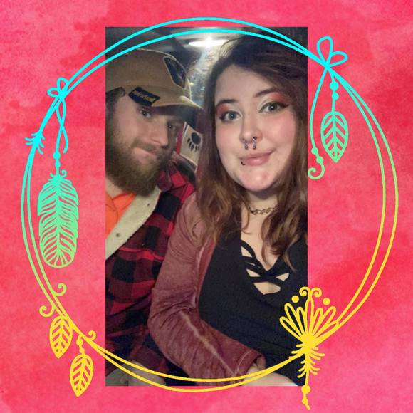 Profile Picture of Katie Friemoth (@appleicexd) on Poshmark
